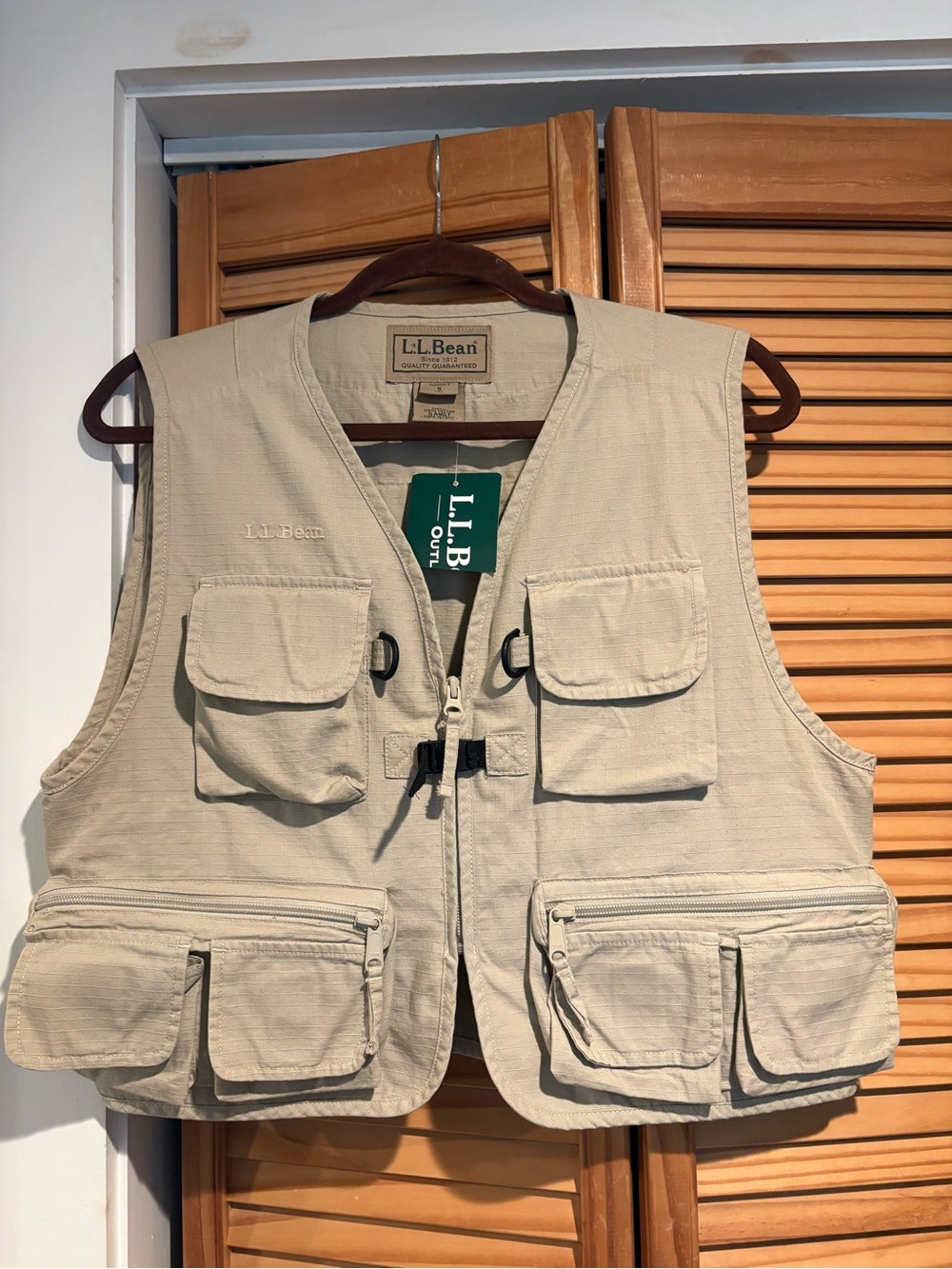 NWT L.L. Bean Women's Fly Fishing Utility Vest Small Beige Khaki Multi-Pocket